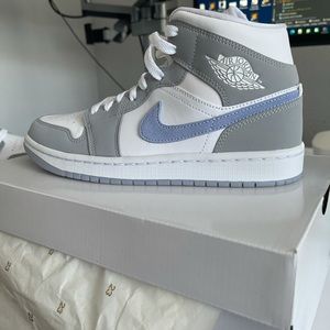 Authentic new Jordan 1 light grey/white high top